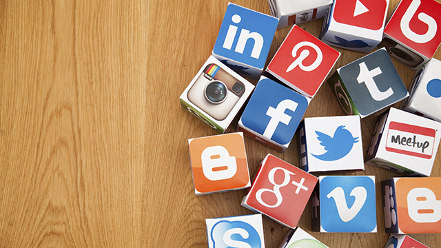 Social Media Dice